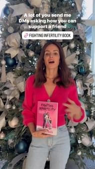 Samantha Busch promoting her book (Source: @samanthabusch via Instagram)